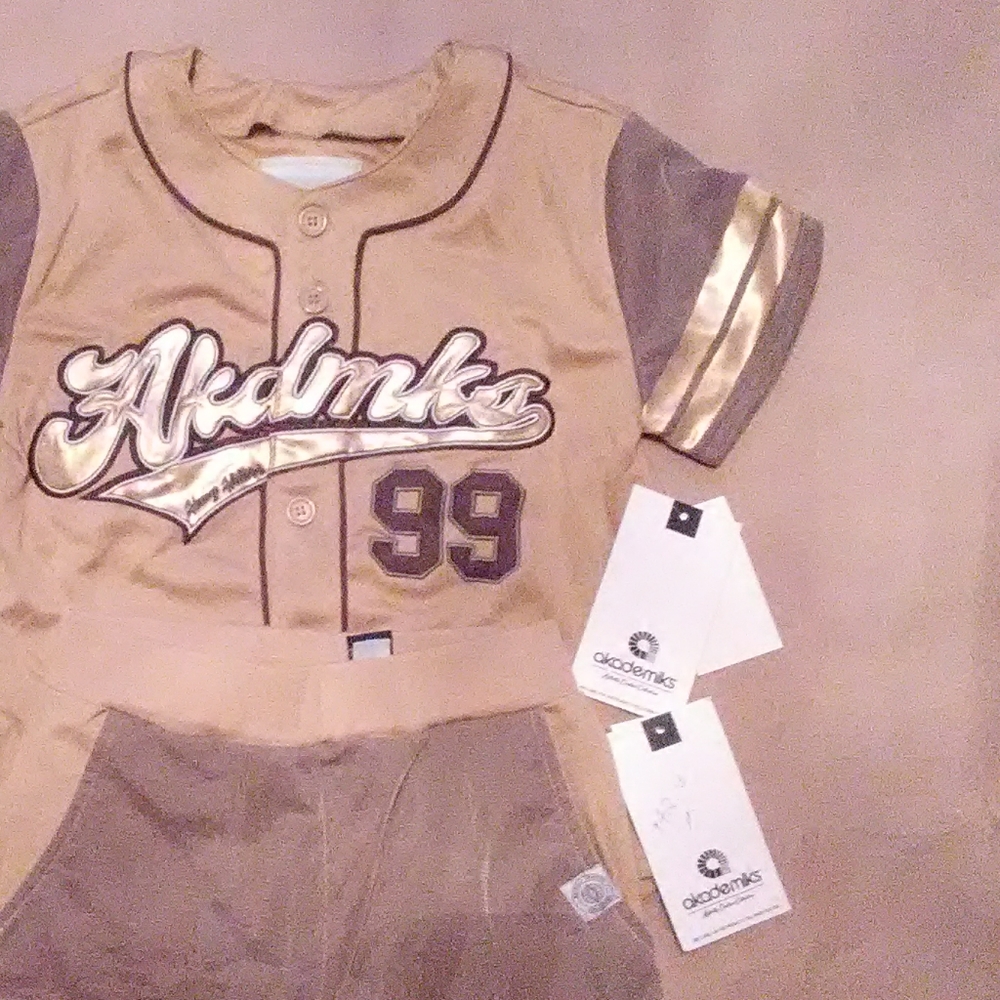 New 2 piece baseball jersey set akademilks